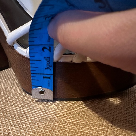 Vince Camuto Rohnlee Platform Leather Sandal NWT size 8 (no box) - Picture 9 of 10